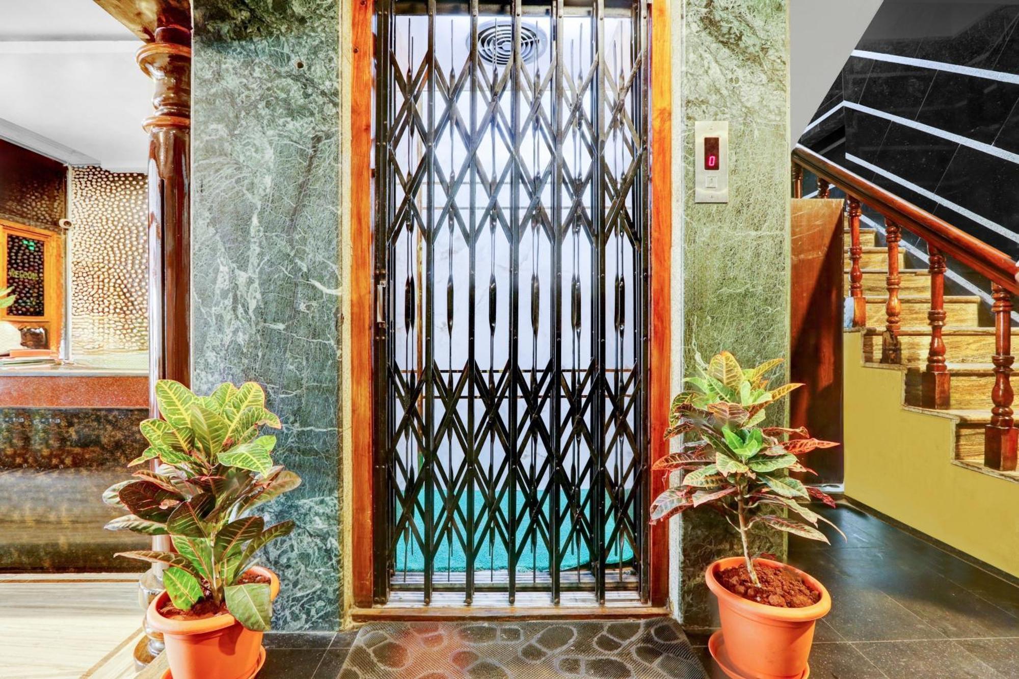 Hotel O Hanuman Pet Near Railway Station Vijayawāda Exterior photo
