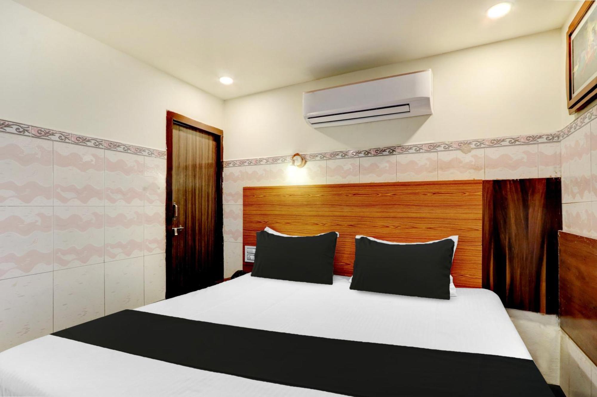 Hotel O Hanuman Pet Near Railway Station Vijayawāda Exterior photo